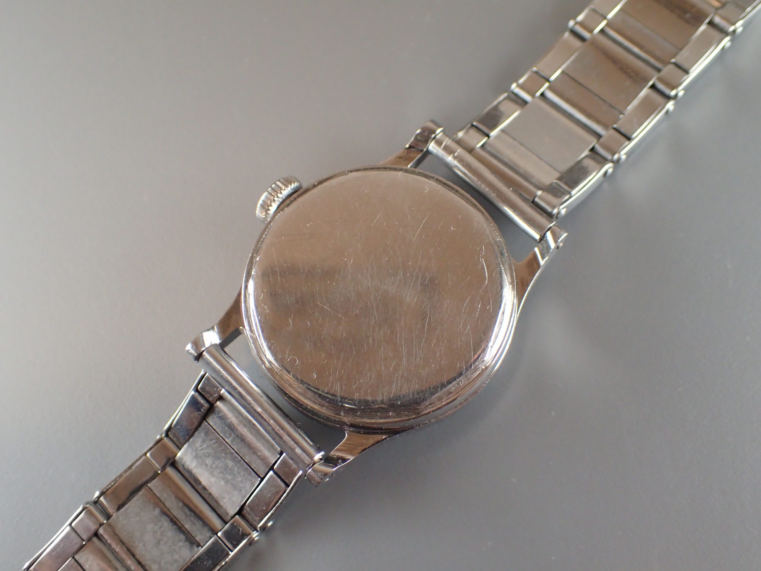 Stainless steel, no seconds