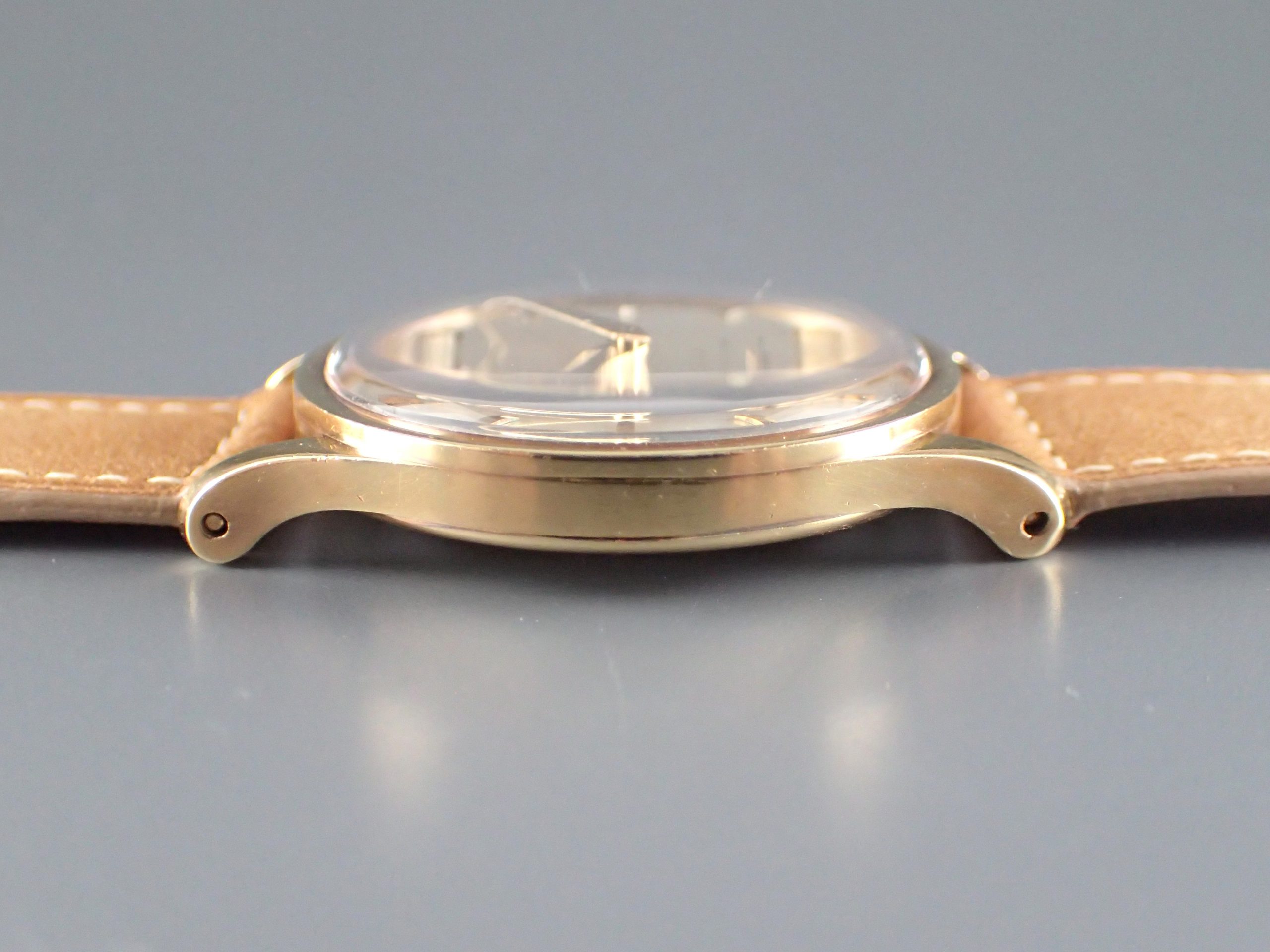 イエロー、アンティマグネティック