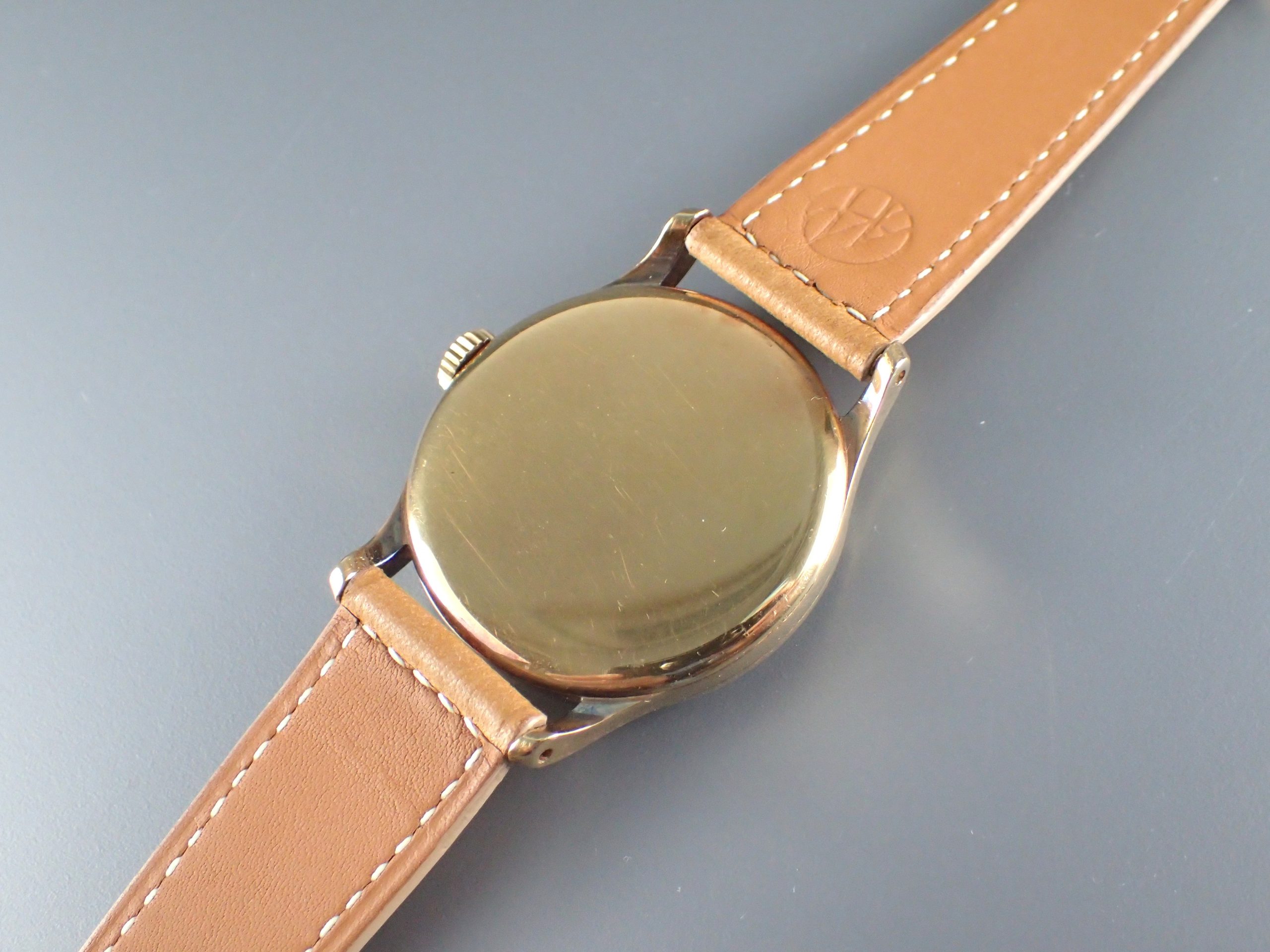 イエロー、アンティマグネティック