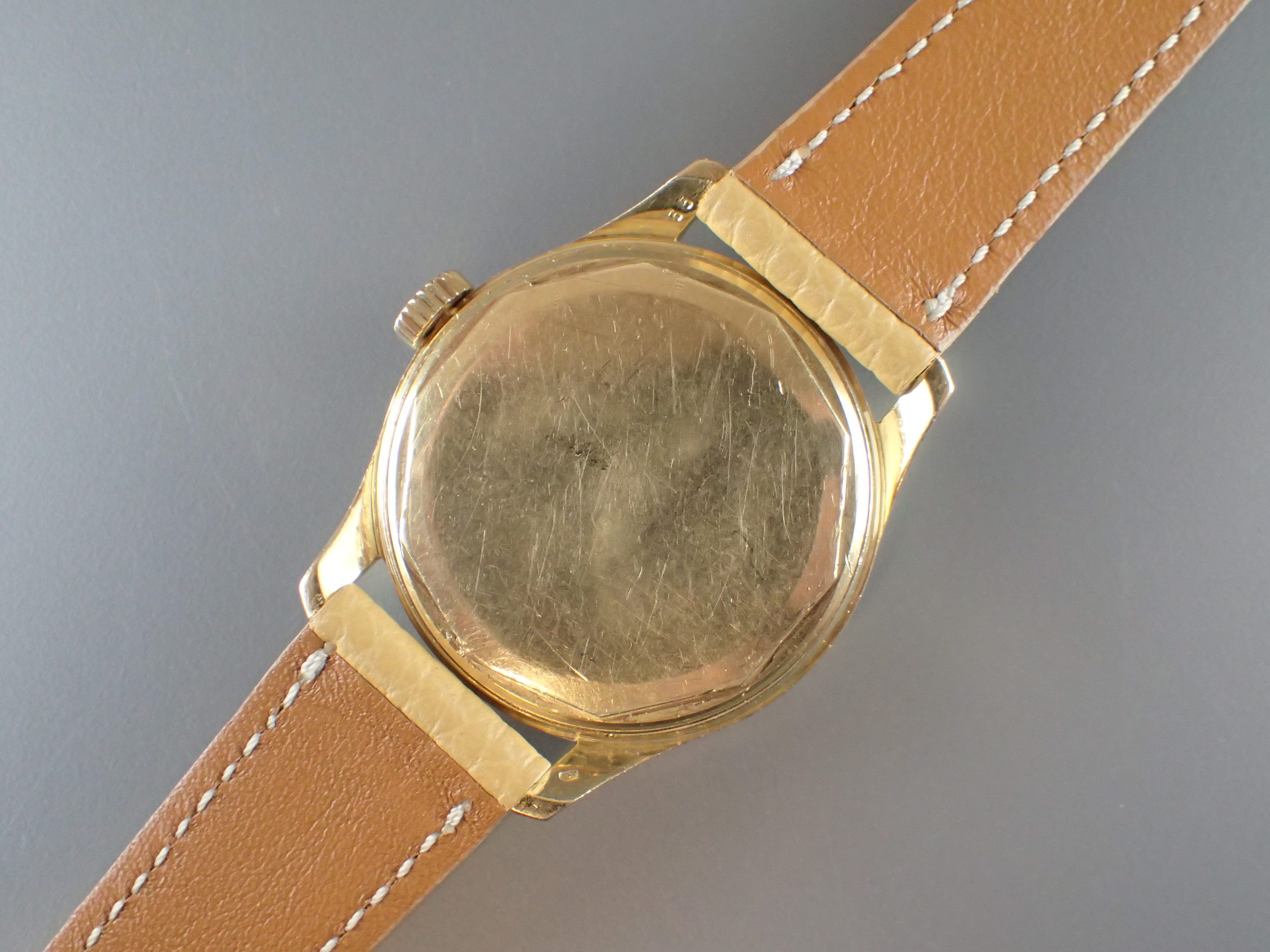 Yellow, Sweep seconds