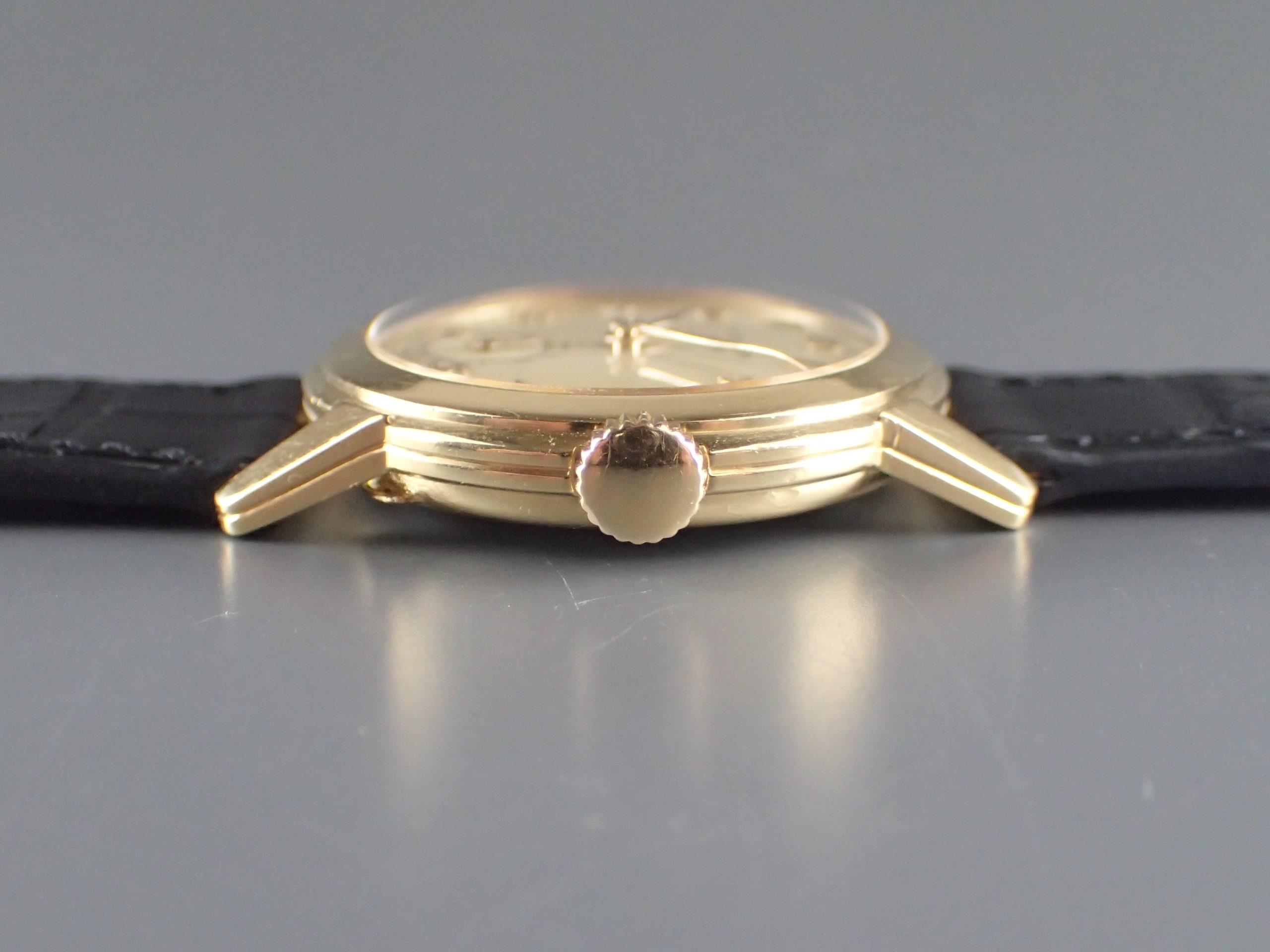 イエロー、ブレゲインデックス