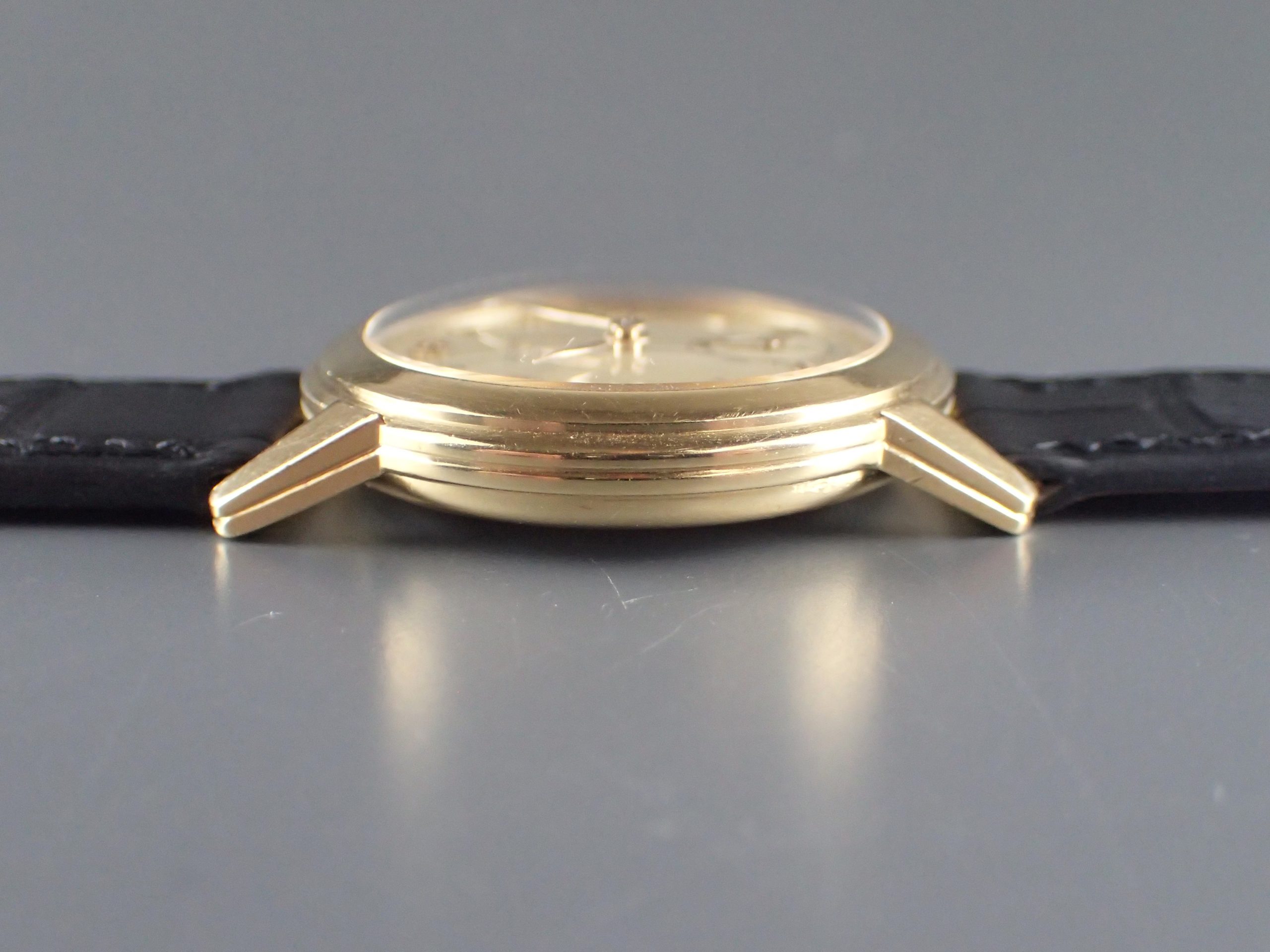 イエロー、ブレゲインデックス