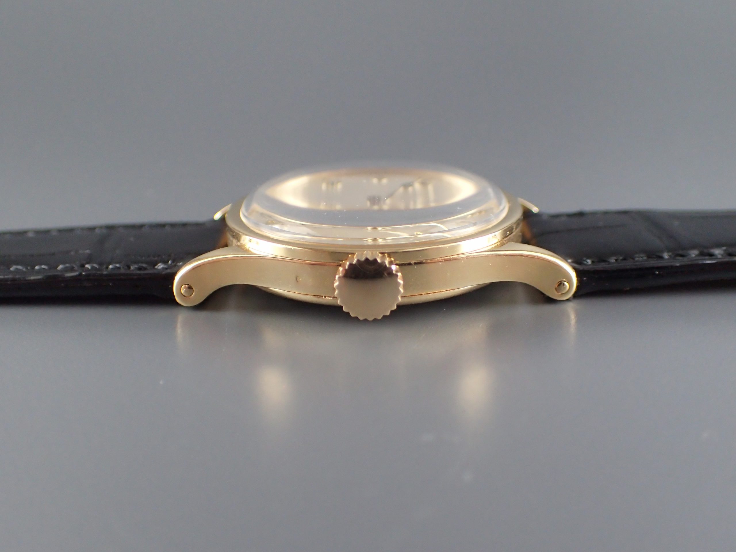 Yellow, Breguet numerals