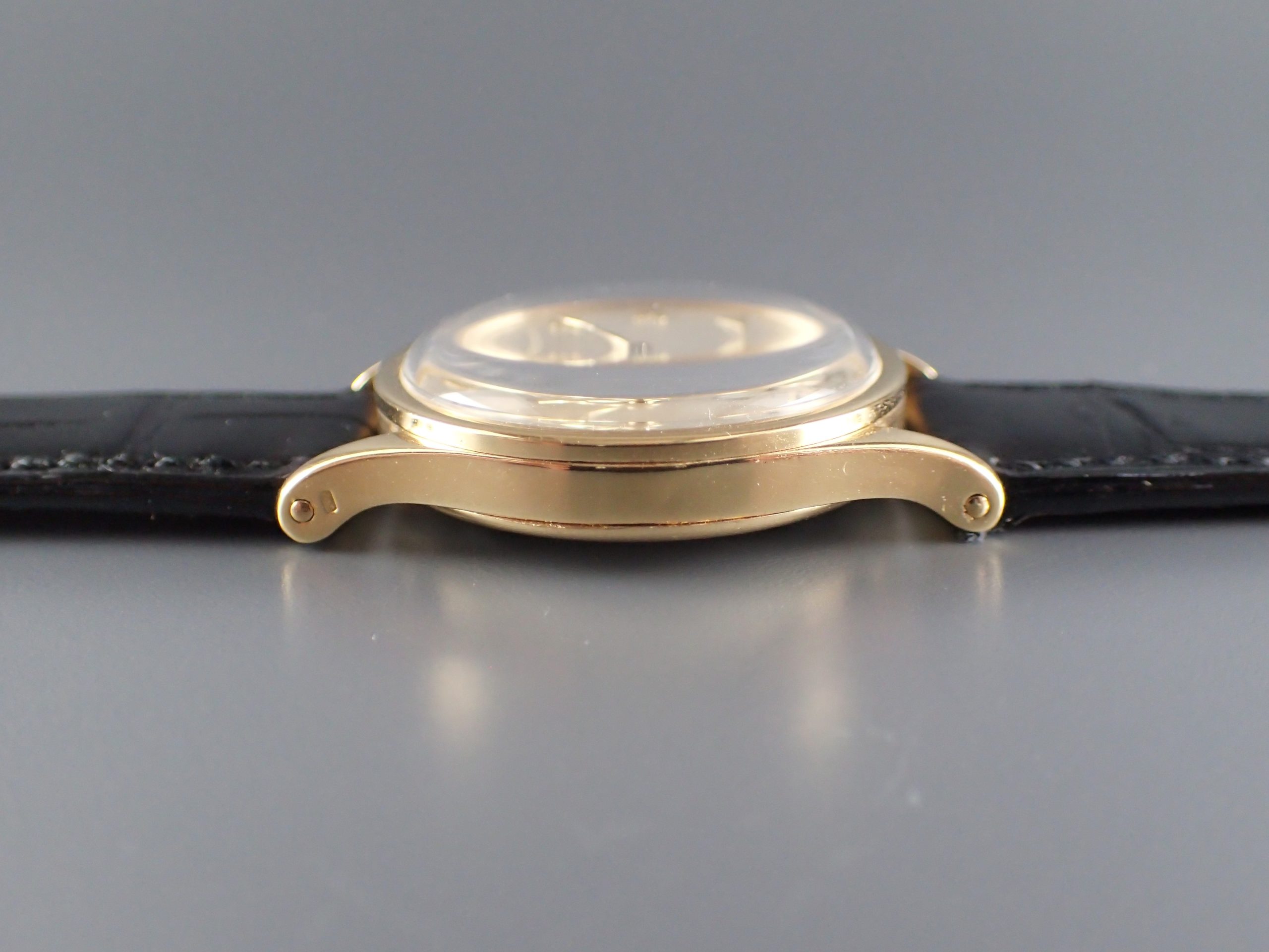 Yellow, Breguet numerals