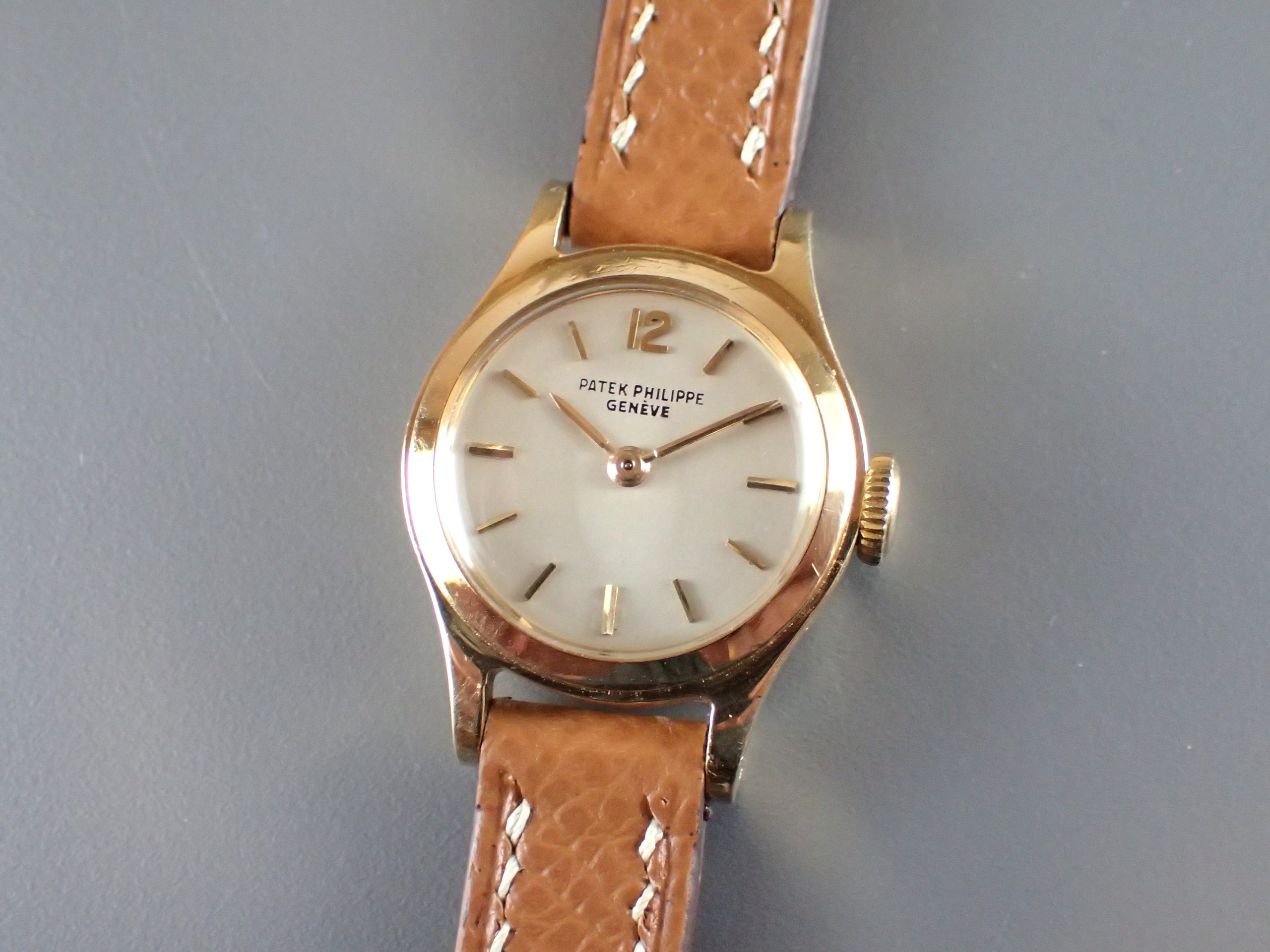 Yellow, Ladies' calatrava