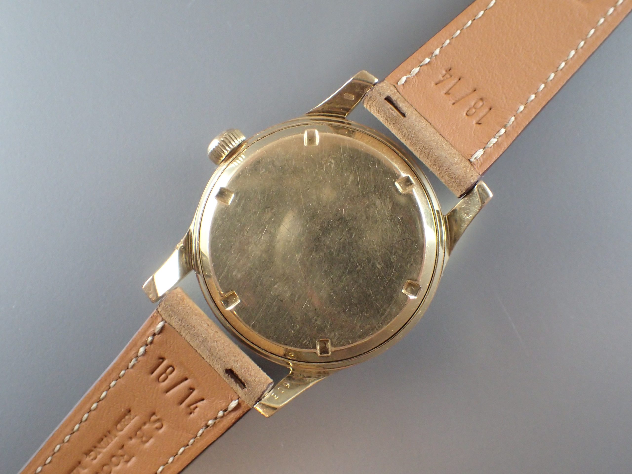 Yellow, Breguet numerals